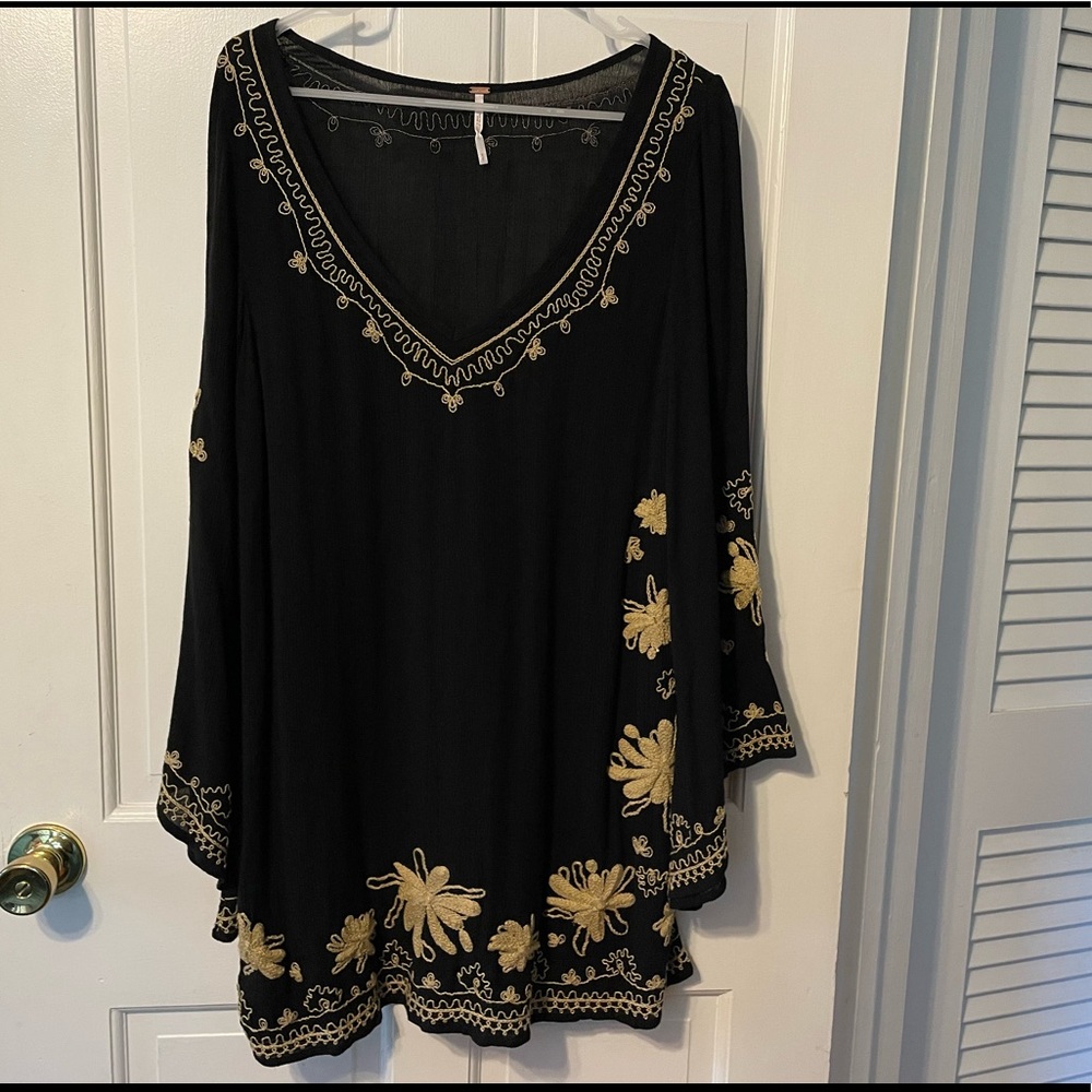 Small Free People black and gold embroidered Tunic/Dress